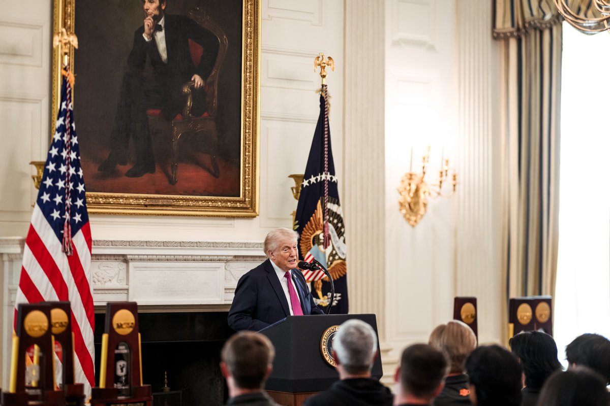 The White House tweet media