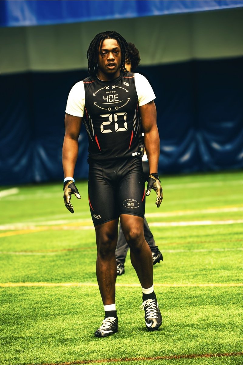 KadirBeverly's tweet photo. Success is no accident.Consistent, determined and willing to work
 for it highlight that winning requires preparation and sacrifice.

@WarriorBizz 
@PhillyBasement 
@PrepRedzoneNJ 
@RheaRheasincere 
#fight
#football
@One11Recruiting 
#underdog
#staypublic 
@4QElite https://t.co/r8Hq7oTt4a