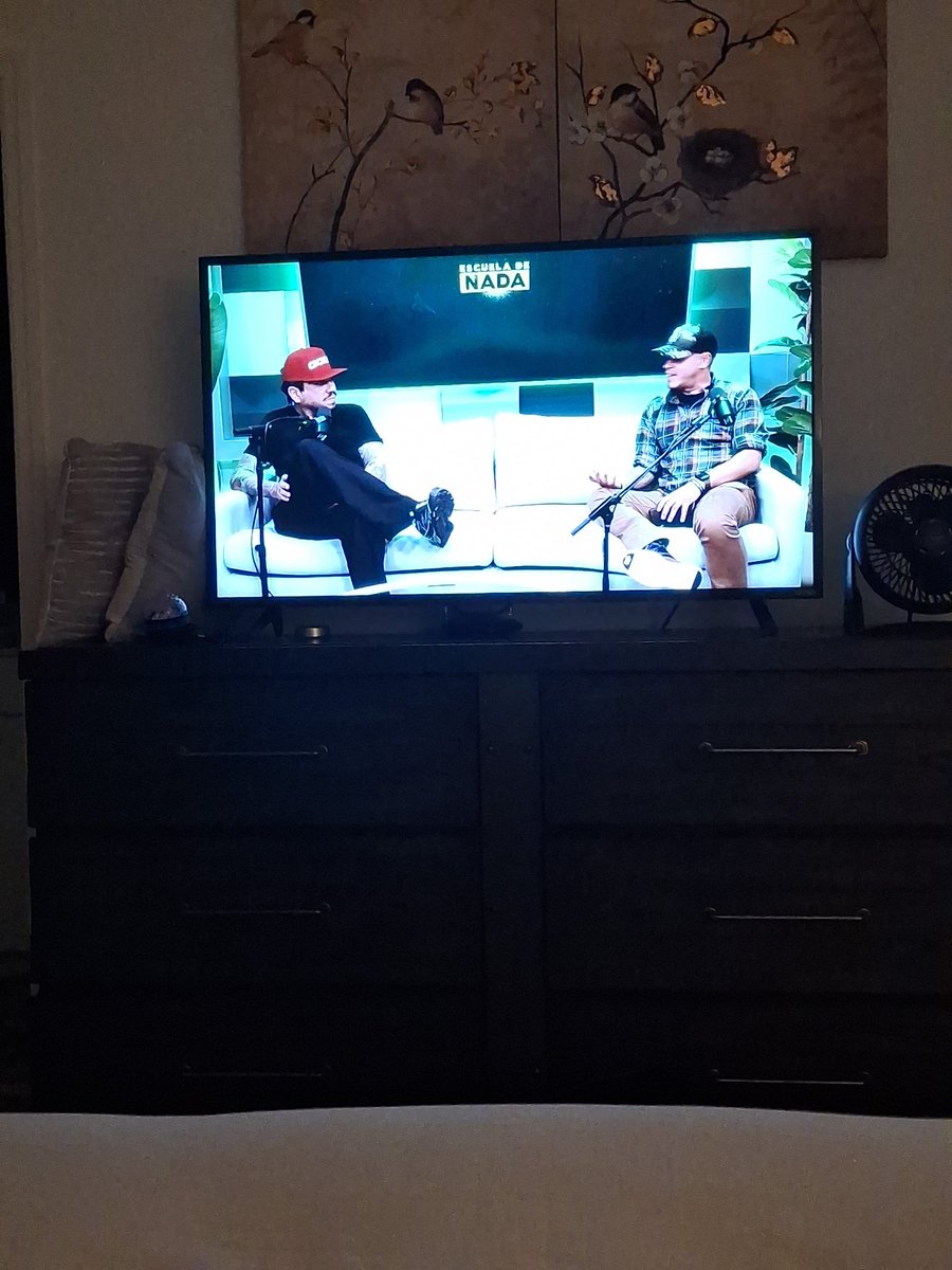 lizran29's tweet photo. Tremendo episodio 👏 👏 @escueladenada https://t.co/jh4kHQCpSu