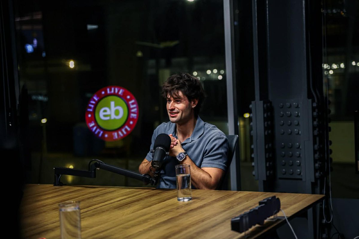 elblog's tweet photo. “Mi idea fue venirme a El Salvador 15 días y ver si es verdad todo lo bueno que dicen del país. Era muy fácil tomar la decisión”, cuenta el joven empresario español Juan Sendra antes de radicarse en el país.

#ElBlogLive https://t.co/ushyKfAxtd