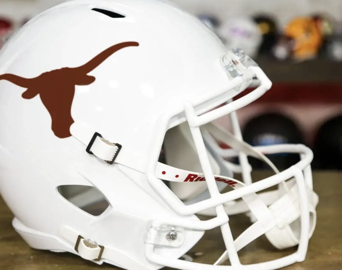 Green19Football's tweet image. Is Texas built for a national title run behind Arch Manning in 2026? 🏈🤘

#Texas Longhorns 2026 Roster Intelligence Breakdown

green19.net/news/texas-lon…

#CollegeFootball #NCAA #Football #Longhorns #SEC