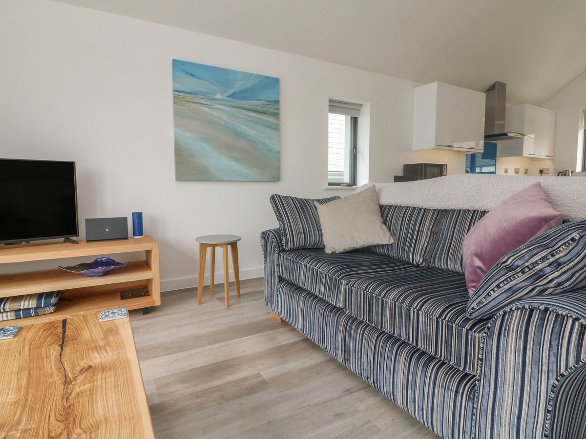 scateringcouk's tweet image. Devonair, a 2-bed retreat in Westward Ho! sleeping up to 4 people.

🐾 Dog friendly
📍 Westward Ho!, Devon

selfcatering.co.uk/england/devon/…

#WestwardHo #Devon #DogFriendly #HolidayCottage #SelfCatering