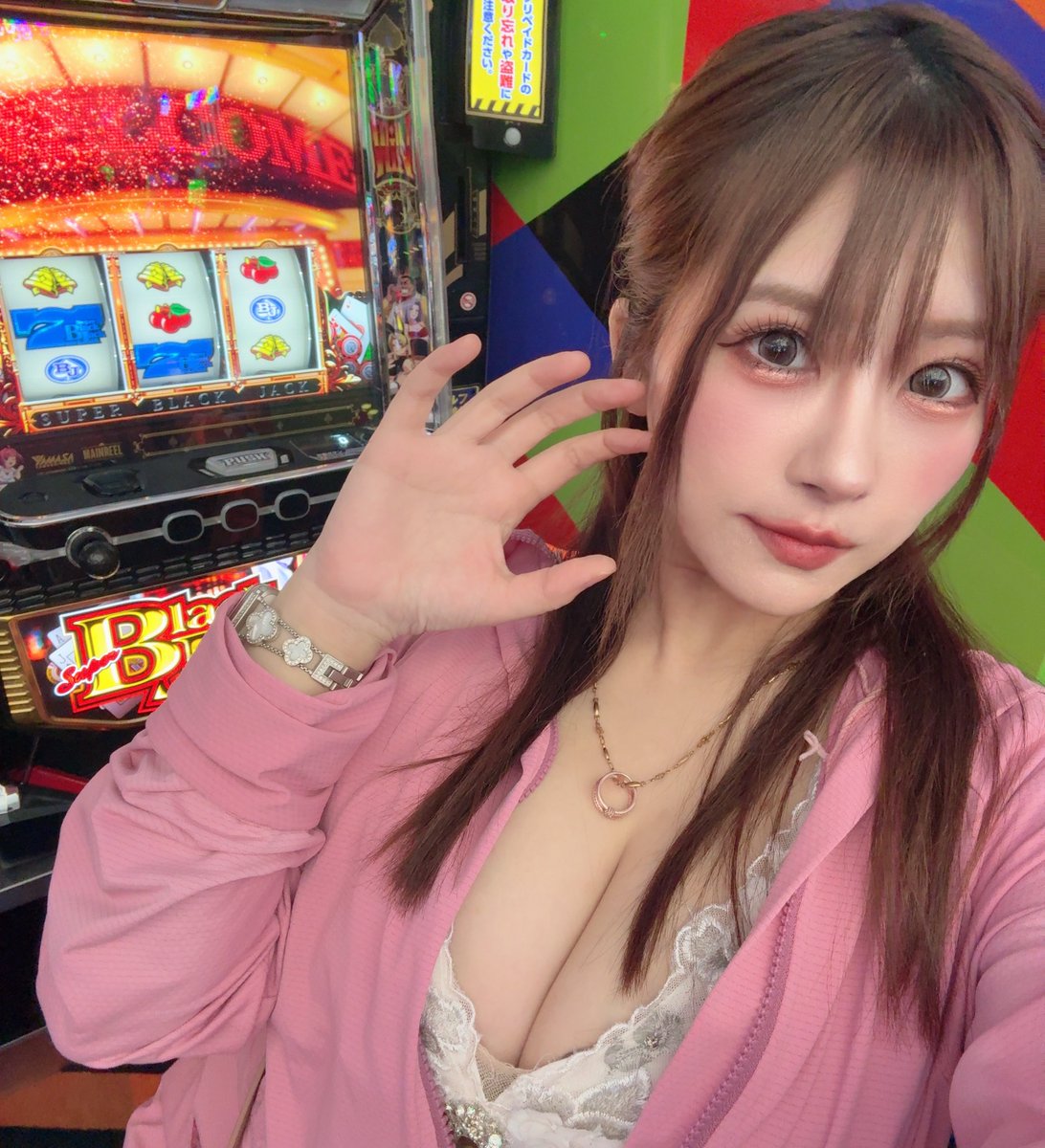 来栖有紀（くるす ゆき）🐱💜🗽148cm B95cmスロドル🎰（スロット×グラドル） tweet media