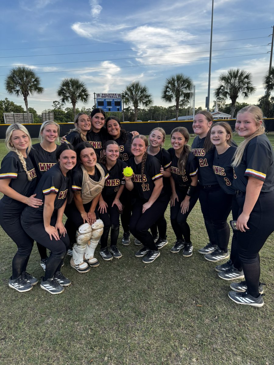WNHSsoftball's tweet photo. ⭕️: Bass (W)
Sac: Pike 
2B: Harter, Kersey
💣: Harter
RBI’s: Harter (2), Pike, Page 
🥳: Kersey &amp; Harter with multiple hits https://t.co/D8eOJfUxav