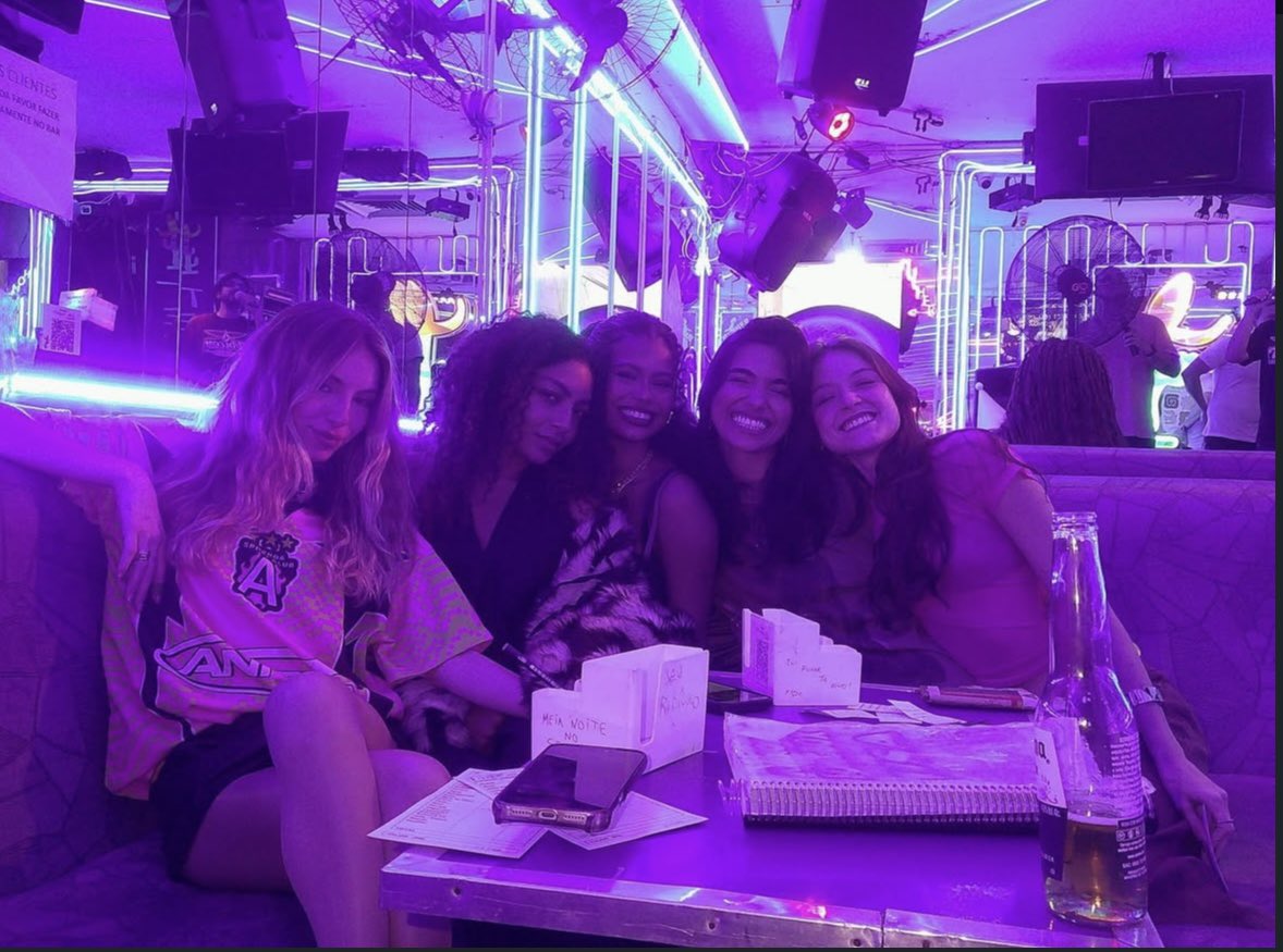 Any Gabrielly Online tweet media