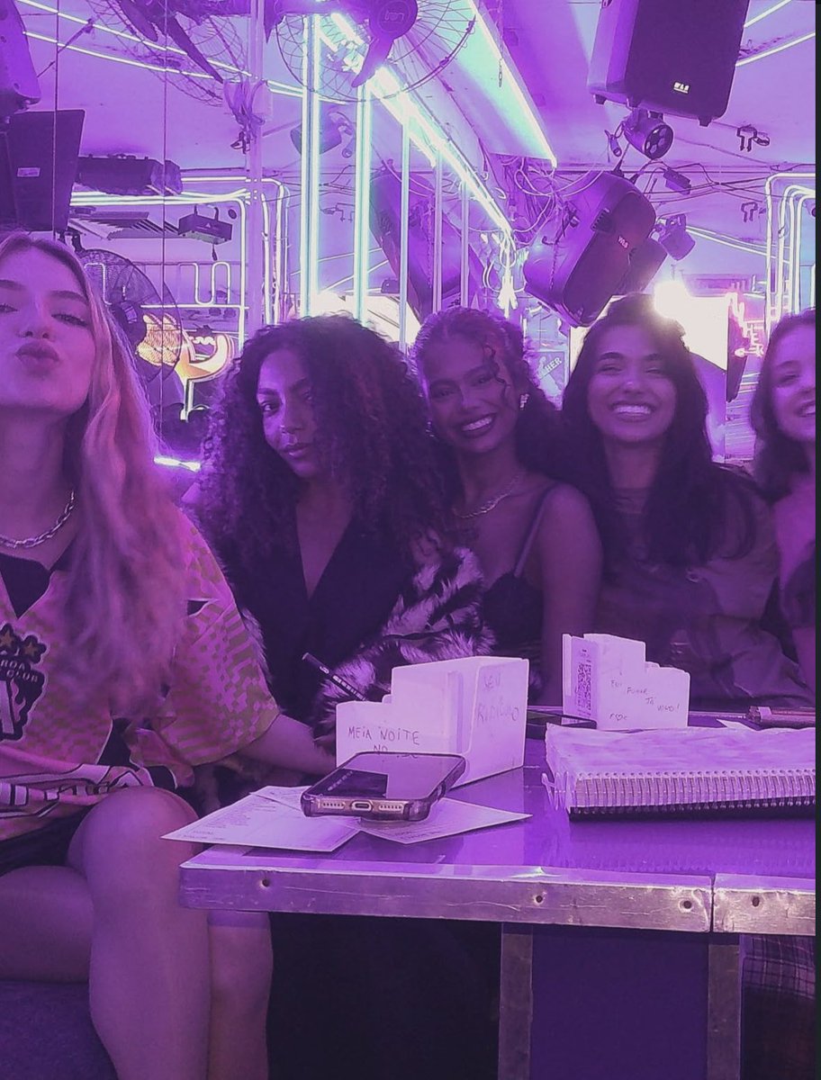 Any Gabrielly Online tweet media