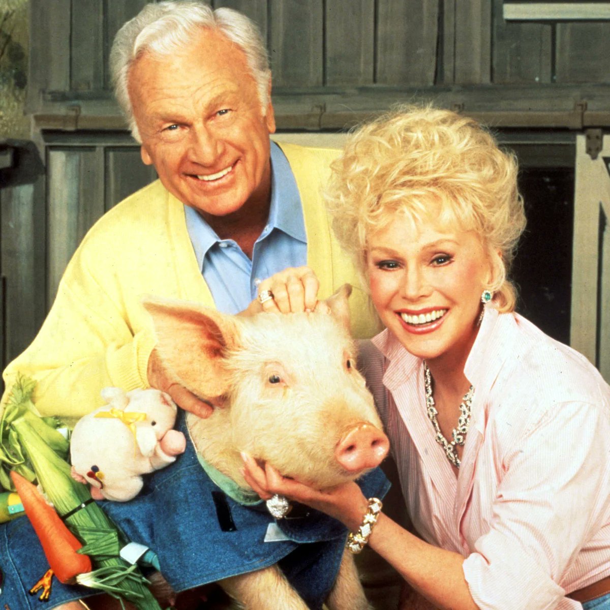 DrBuzz_Forensic's tweet image. Actor Eddie Albert was #bornonthisday April 22, 1906. Known for his film roles, Roman Holiday (1953) Carrie (1952) Oklahoma! (1955) The Heartbreak Kid (1972) The Longest Yard (1974) &amp;amp; on TV's Green Acres (1965-'71). Battling #Alzheimer's disease in 1995, passed 2005 (age 99) #RIP