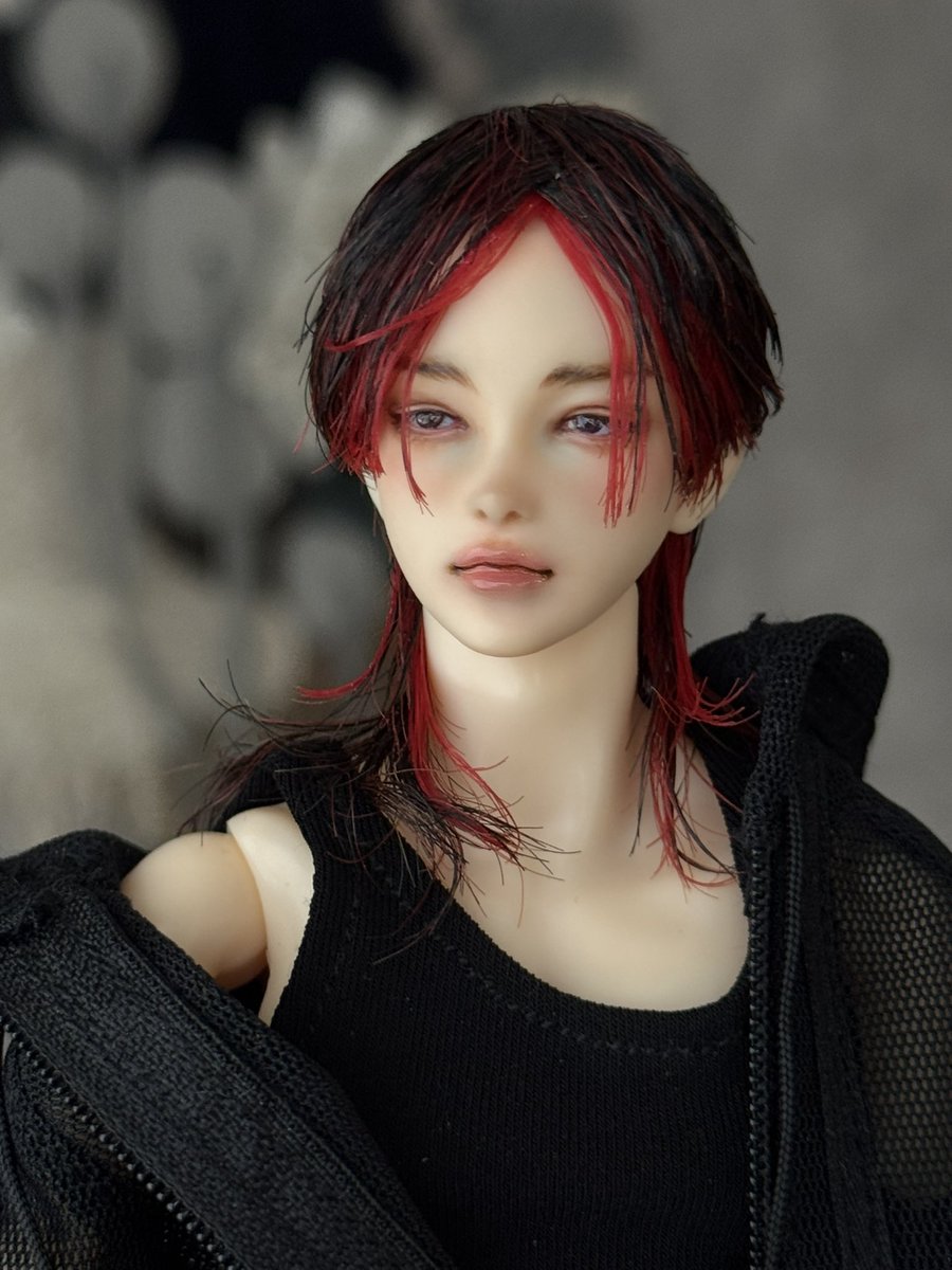 halr.yo_doll tweet media
