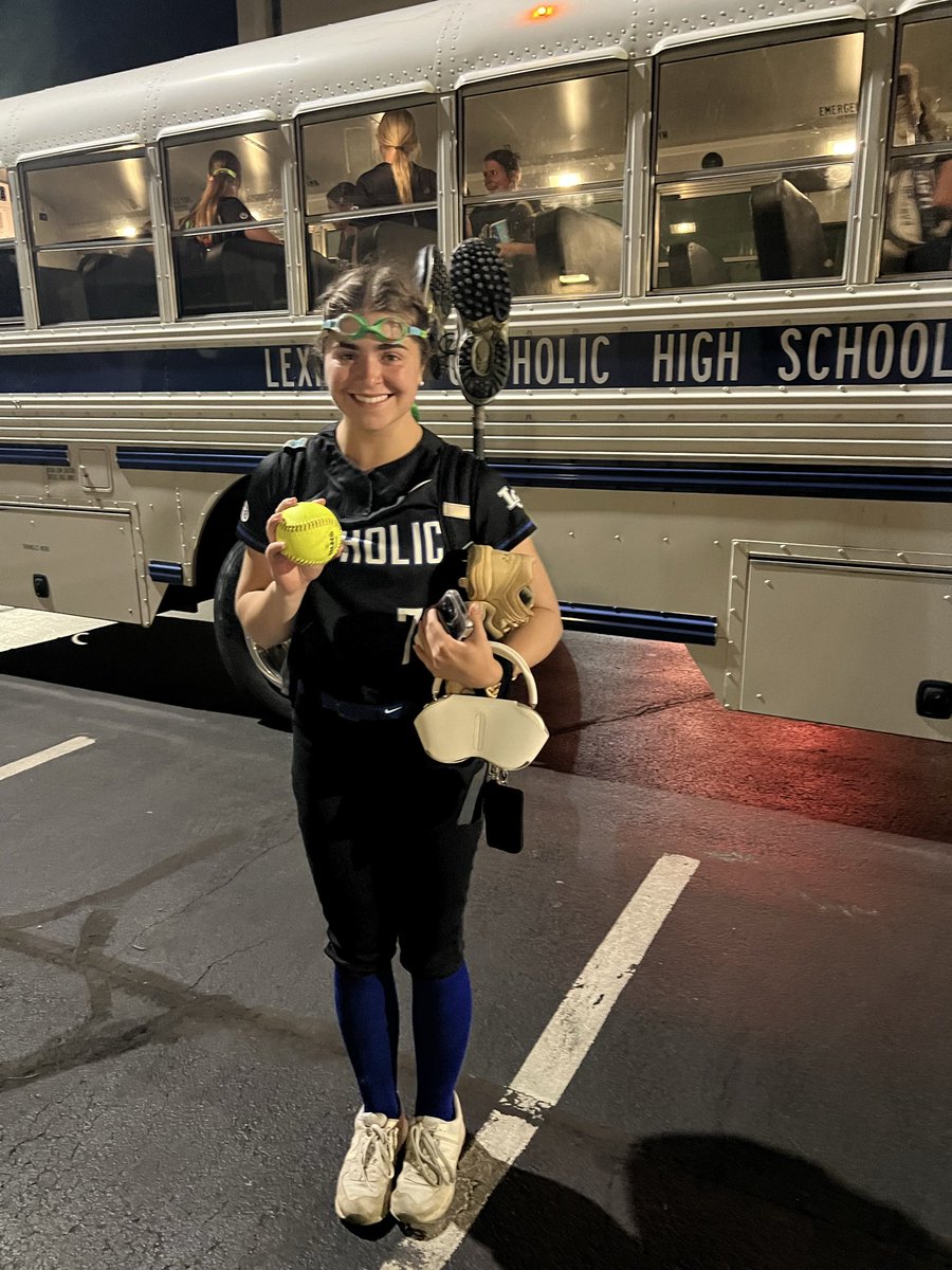 CathSoftball's tweet photo. LK with another crowd pleaser!! https://t.co/v46acIQoWZ