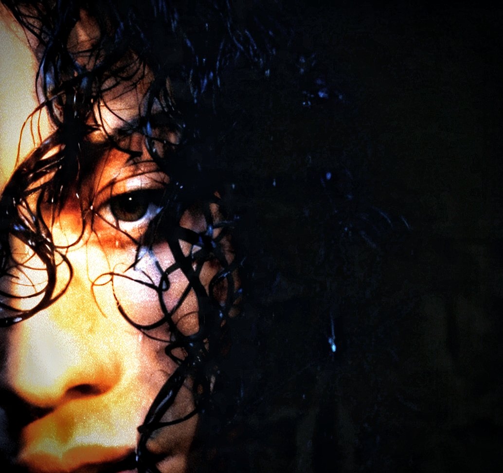 cubano_eduar's tweet image. Silenzio fuori.Fuoco dentro! 🔥🔥 #blackandwhite #streetvibes #focus #mensstyle #intense