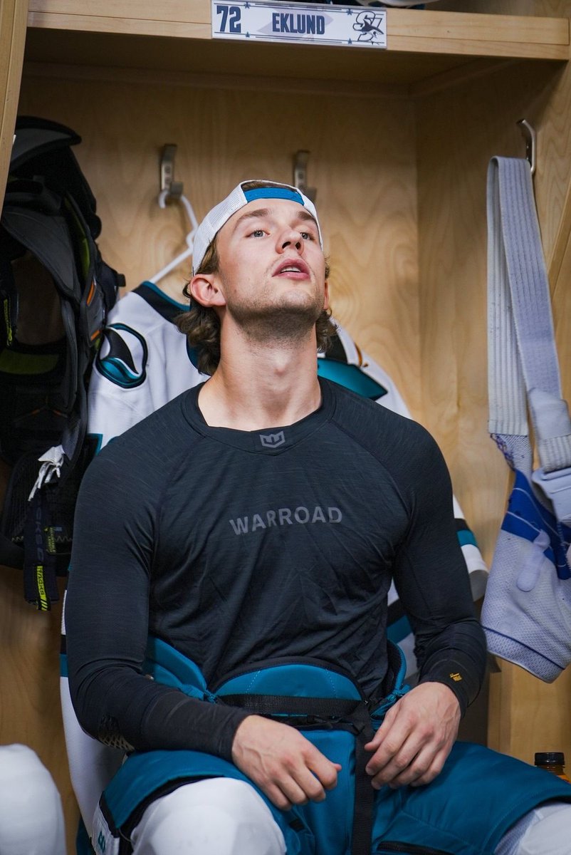 Male Central tweet media