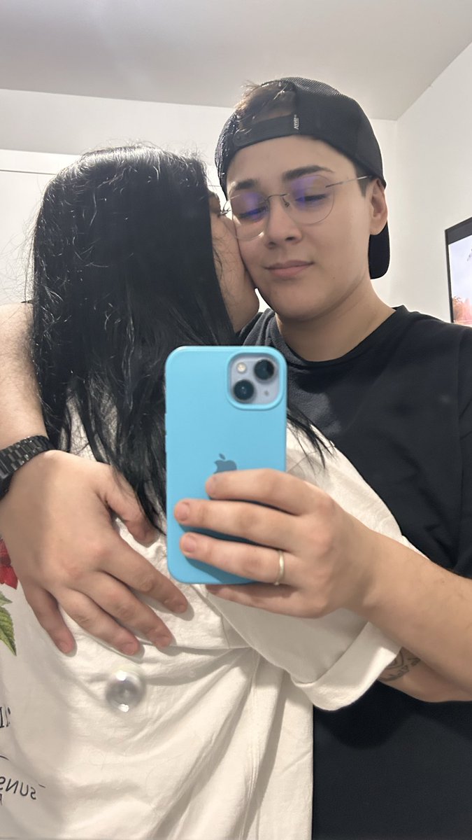 _tanixx's tweet photo. Gratidão a Deus por ter colocado essa mulher na minha vida! Ela me salvou do mundo podre que eu vivia, trouxe luz e calmaria, certeza e renovação. Eu te amo amor! Obrigada por tudo 🤍 https://t.co/T4tGh1nUnC