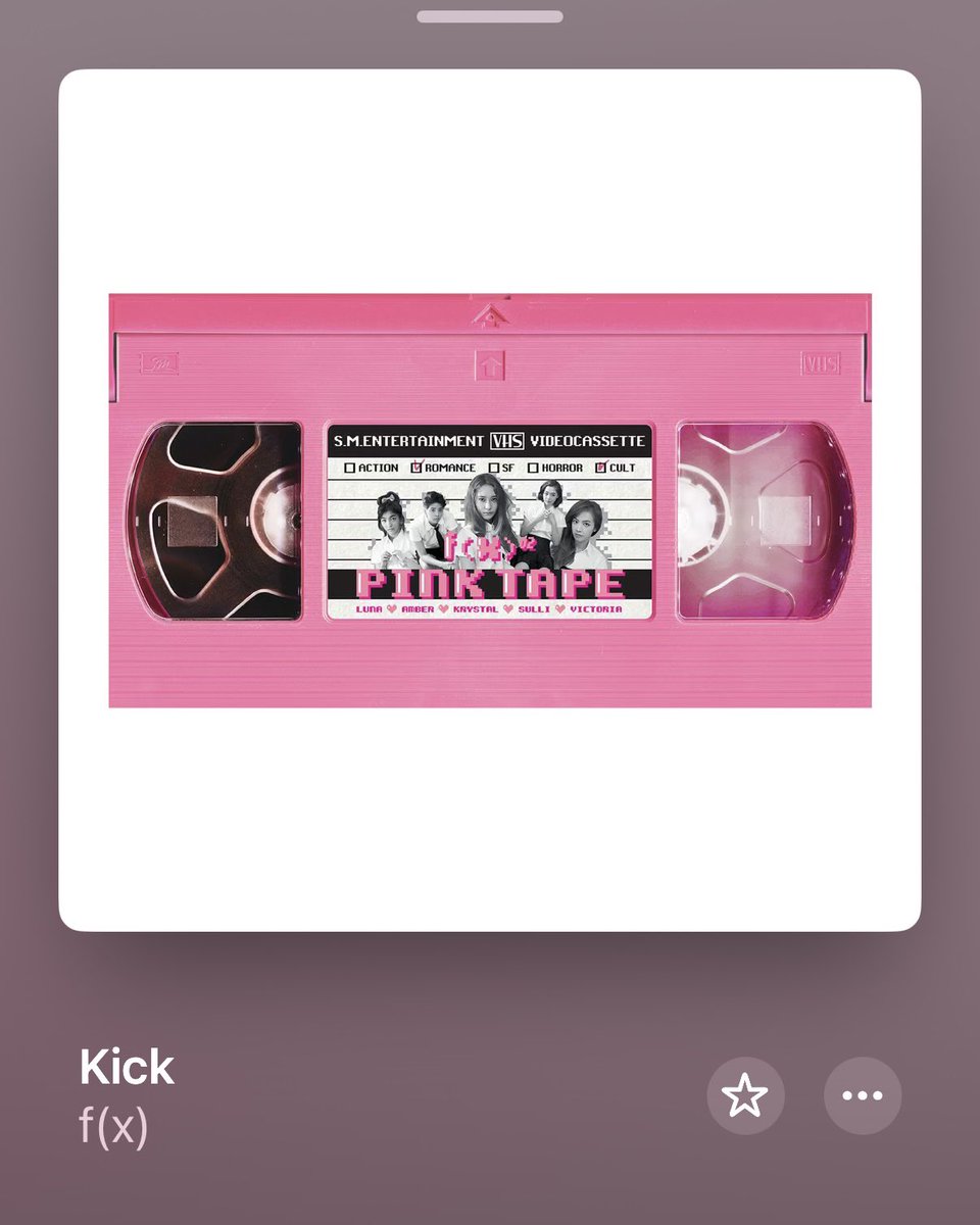 val ✴︎ tweet media