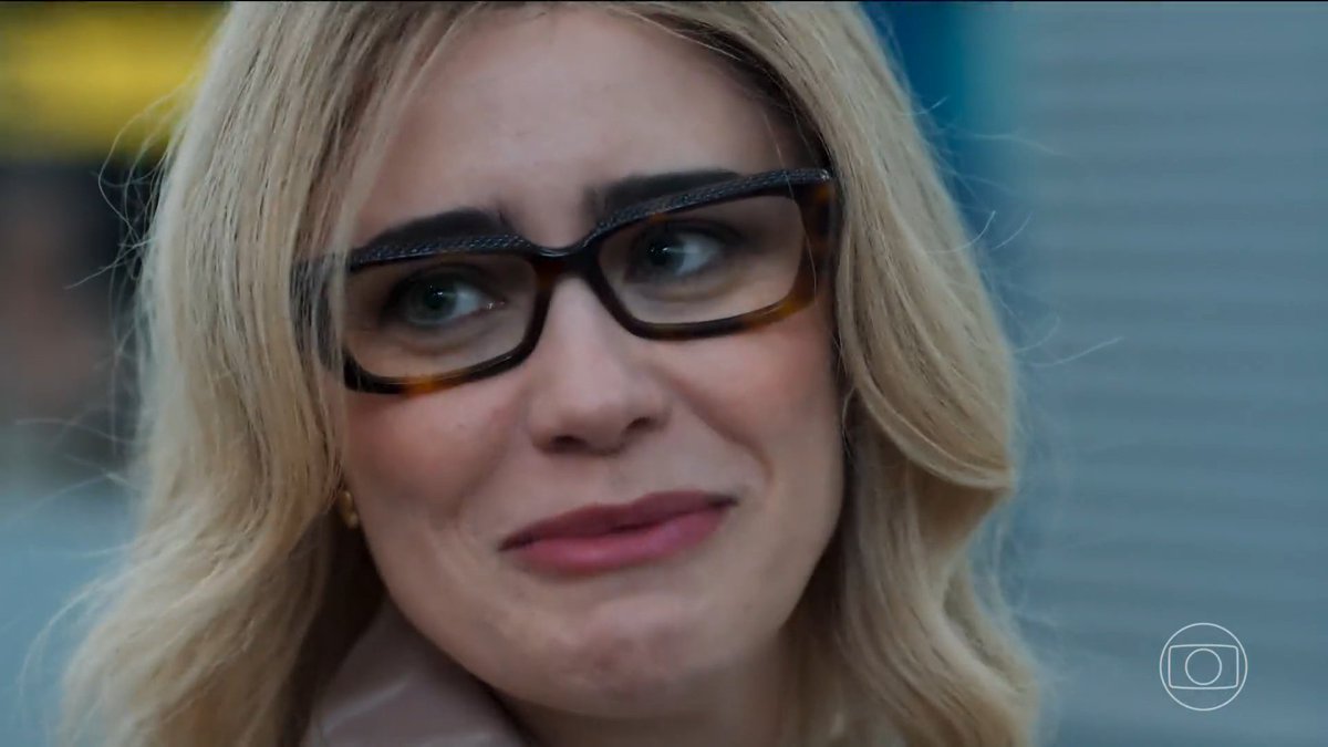 Samira voltou para o Brasil vestida de Ana Paula Renault #TrêsGraças