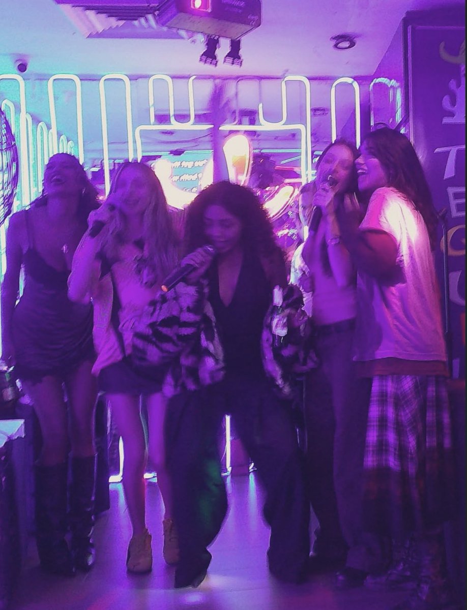 Any Gabrielly Online tweet media