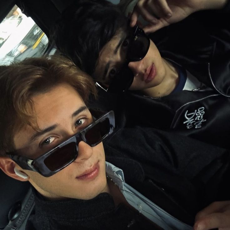 rebeca ꒰ঌ ໒꒱ tweet media