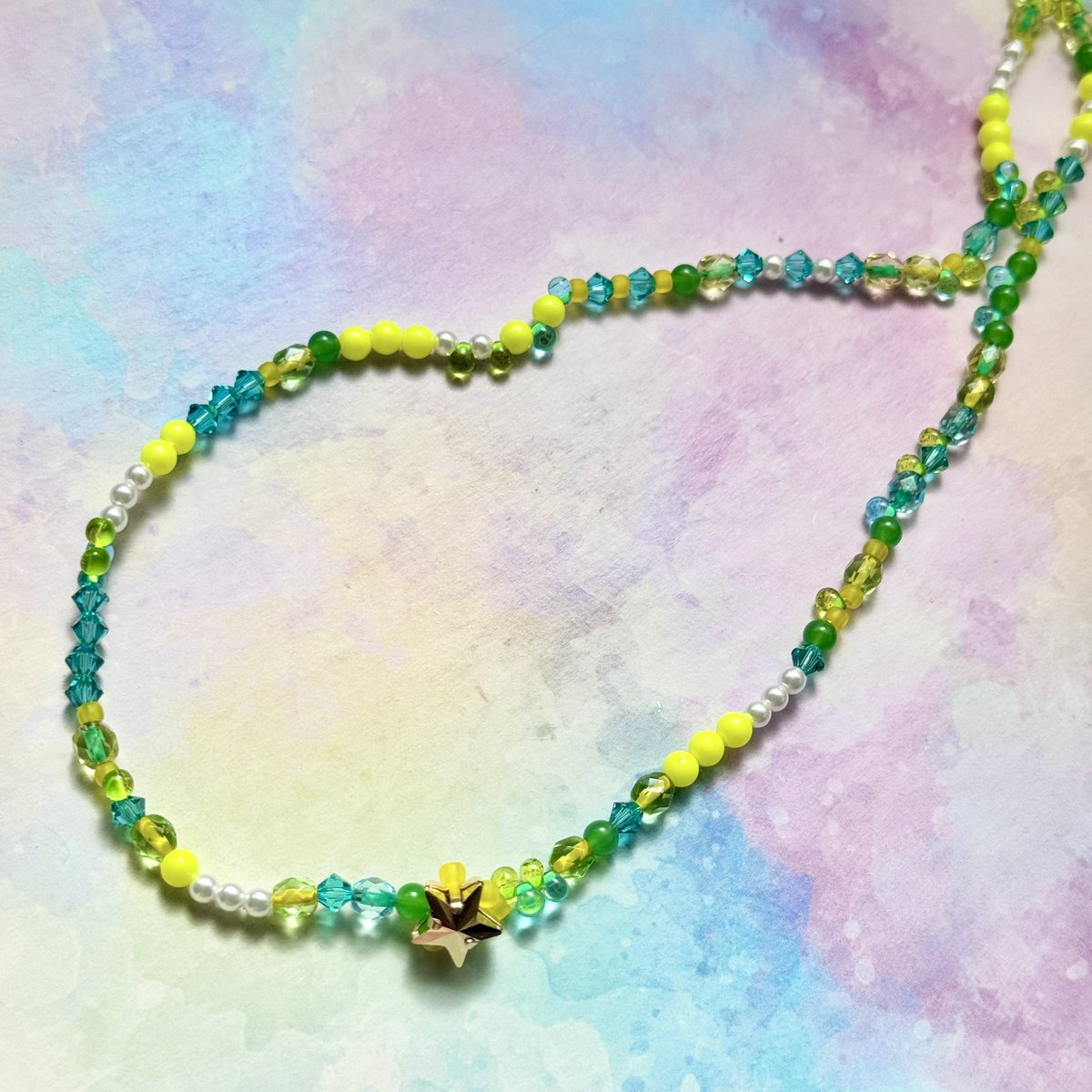 rubisnoir18's tweet image. ネオンカラーと星きらりんブレスレット🌟
ネックレスにもなるよ。

#アクセサリー
#accessories 
#ハンドメイド
#グリーン
#クリスタル