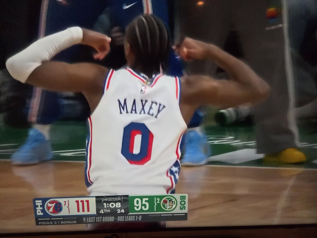 CrossingBroad's tweet photo. Sixers WIN https://t.co/dL5xC0eh0L