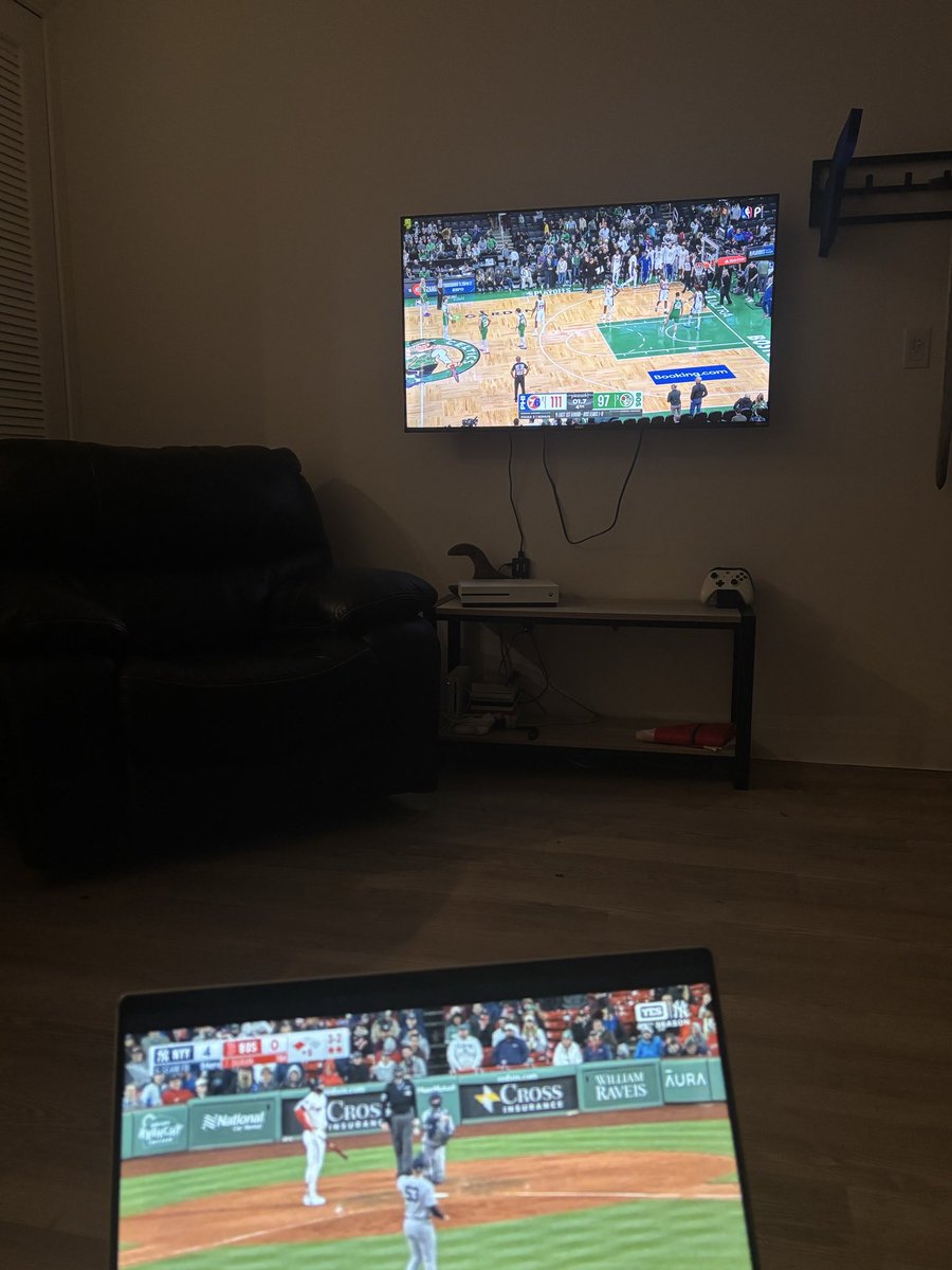 Rocket Raccoon’s Burner tweet media