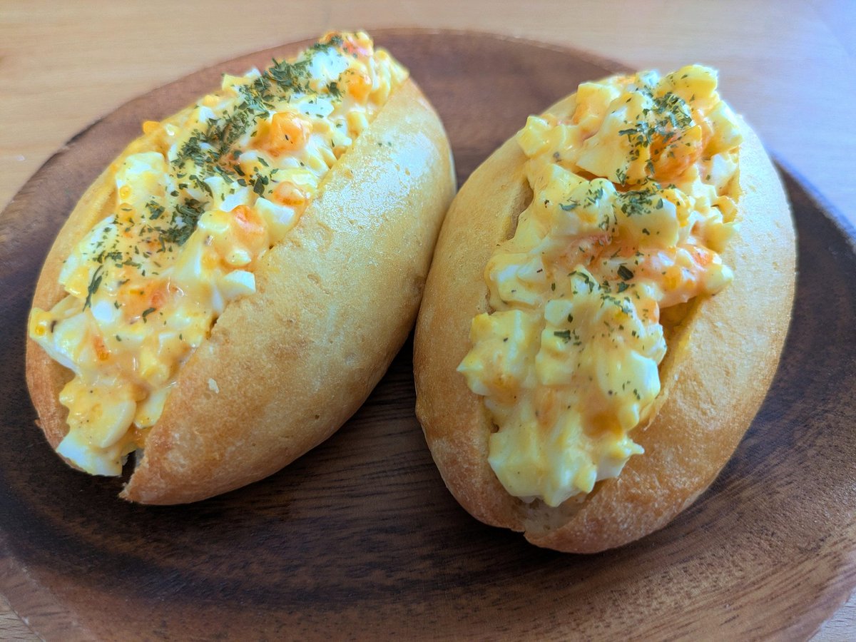 turipoco's tweet photo. こめ粉パン https://t.co/uqr07ym2rs