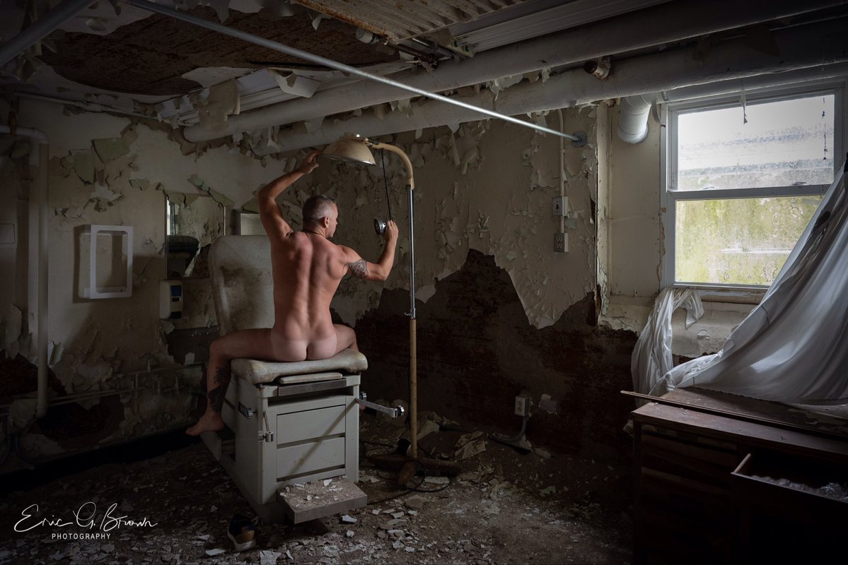 Male_ Expressions tweet media