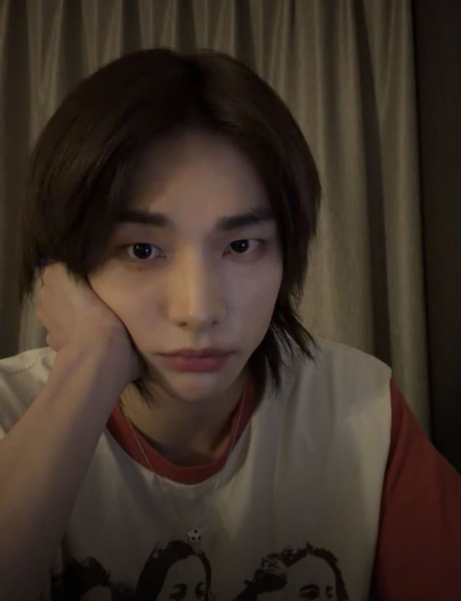 leni VOY A VER A BTS tweet media