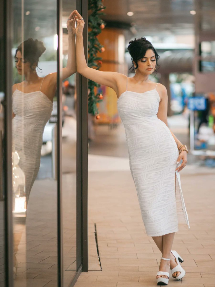 Weekendvibes_'s tweet photo. Sanam Shetty 🤍
#Sanam #SanamShetty https://t.co/uZB7j2etjK