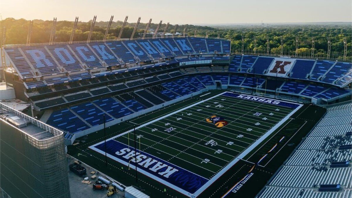 THE HOME OF RECRUITING tweet media