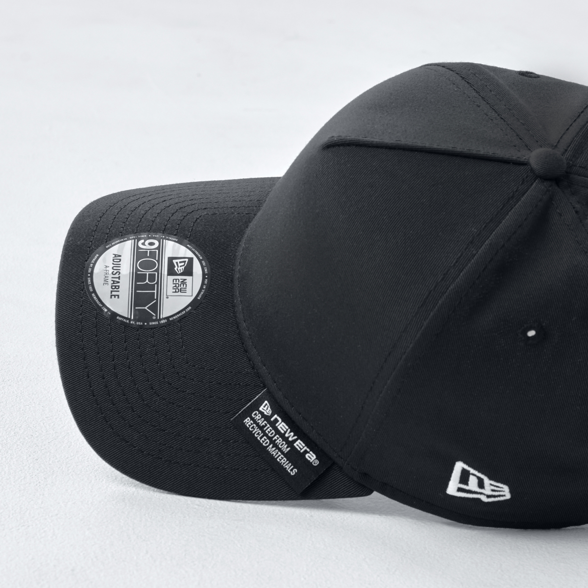 New Era Cap tweet media