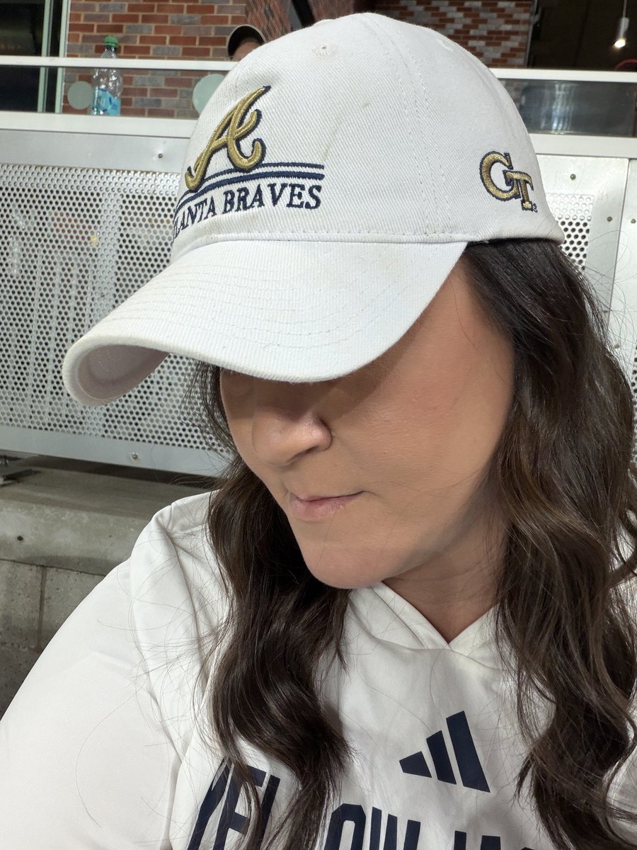 NicoleBuzzinGT's tweet photo. Loved spending time with my big Bro and the Jackets!!! #THWg #GeorgiaTechBaseball โค๏ธ๐โพ๏ธ https://t.co/VHRuP2SnD8