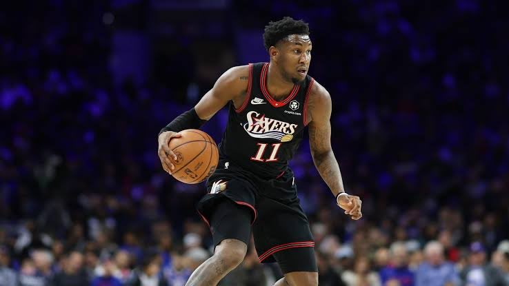 #Sixers fans, can we just take a minute to appreciate how impressive Justin Edwards was tonight. Fought his ass off on defense &amp; made Brown work for every single shot he had on him. Hit a timely triple and brought down some big boards too. Hard work goes very far in this game
