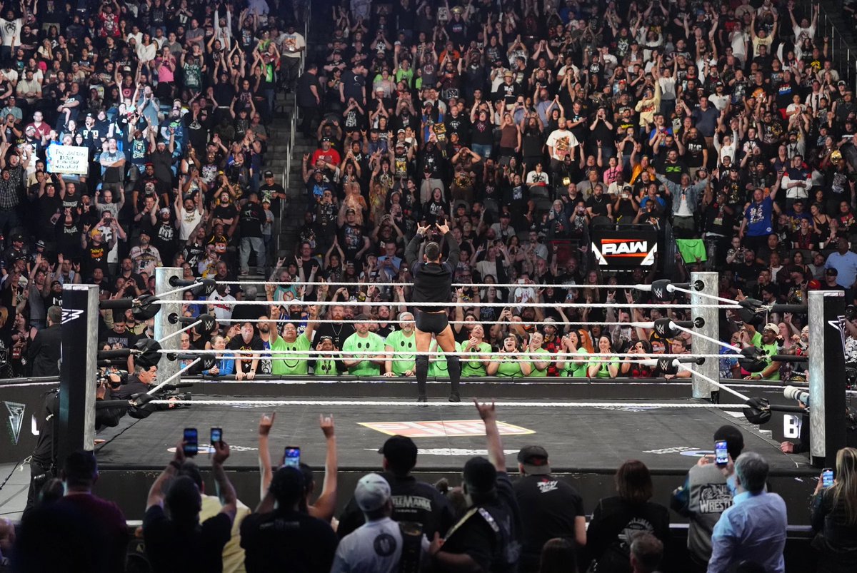 Finn Bálor tweet media