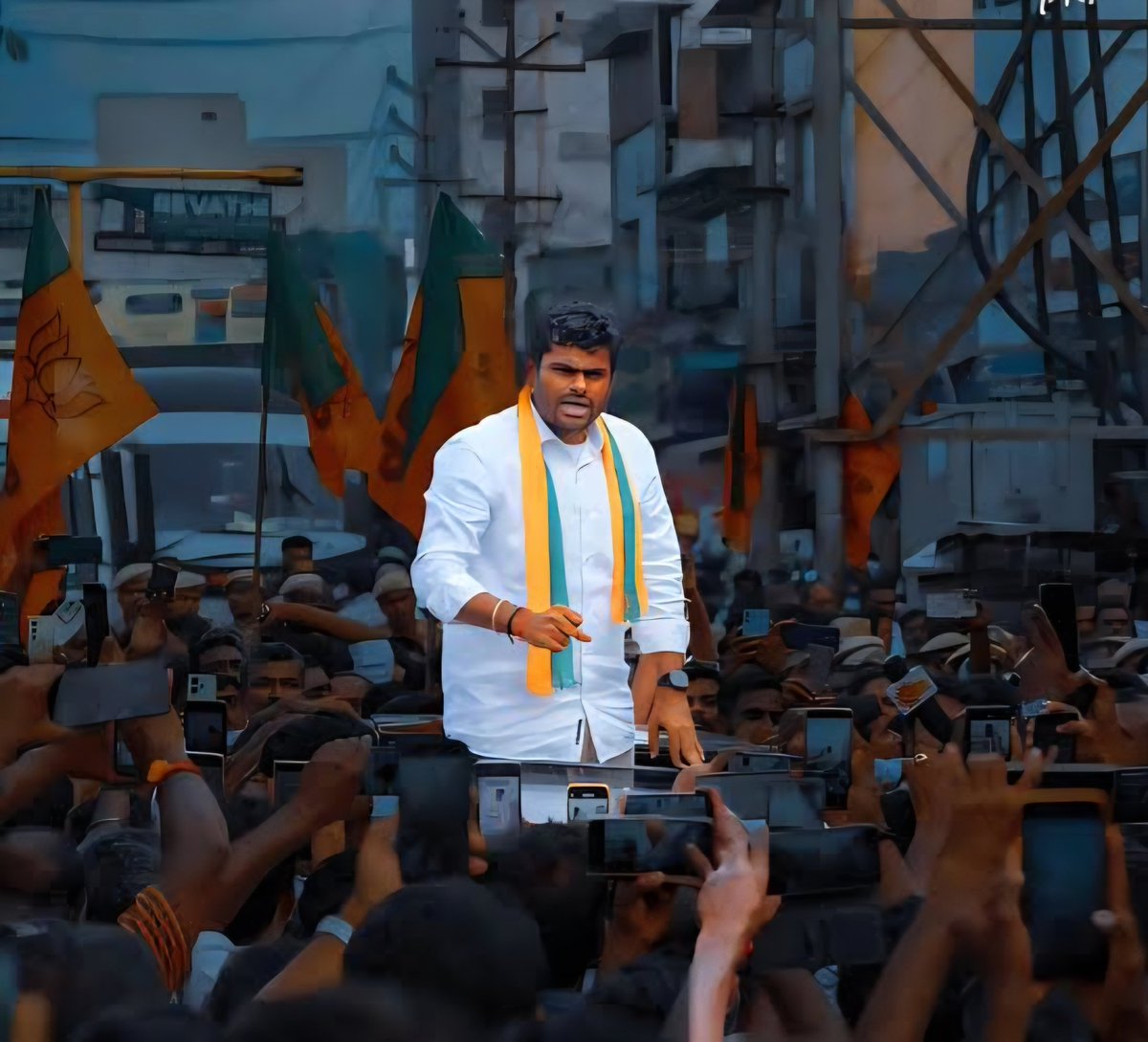 kumar4unity's tweet photo. There were ex CM's and ex-dcm's who quit the party and joined the opposition forces to destabilise BJP for their selfish gains.
@annamalai_k ji has been rentlessly campaigning for NDA despite no ticket for him, he has raised the bar for karyakartas!

#PartyFirst
#SelfLast https://t.co/qASk6CuinP