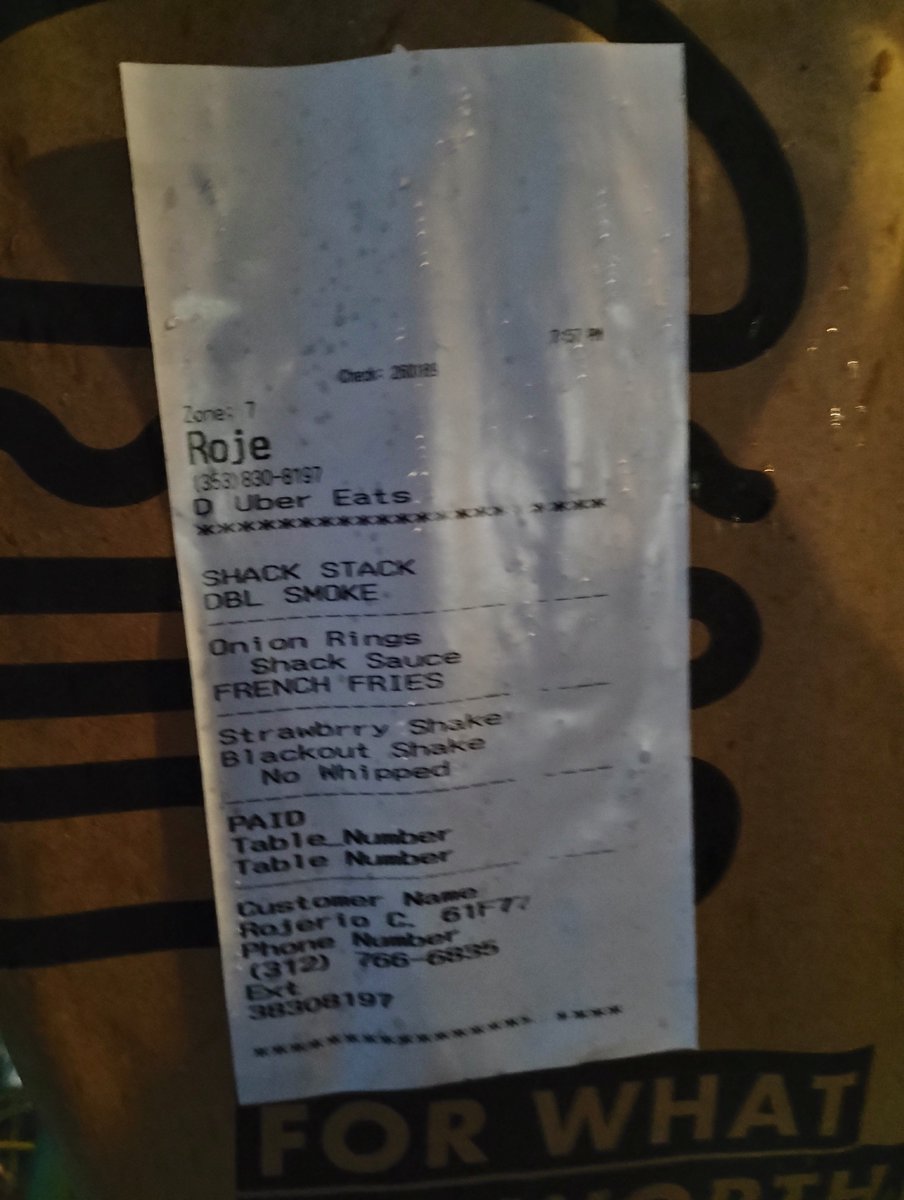 Yondo23's tweet photo. @UberEats My order never showed up. I received someone else's order instead. I want my money back. https://t.co/JwBhXkYbbo