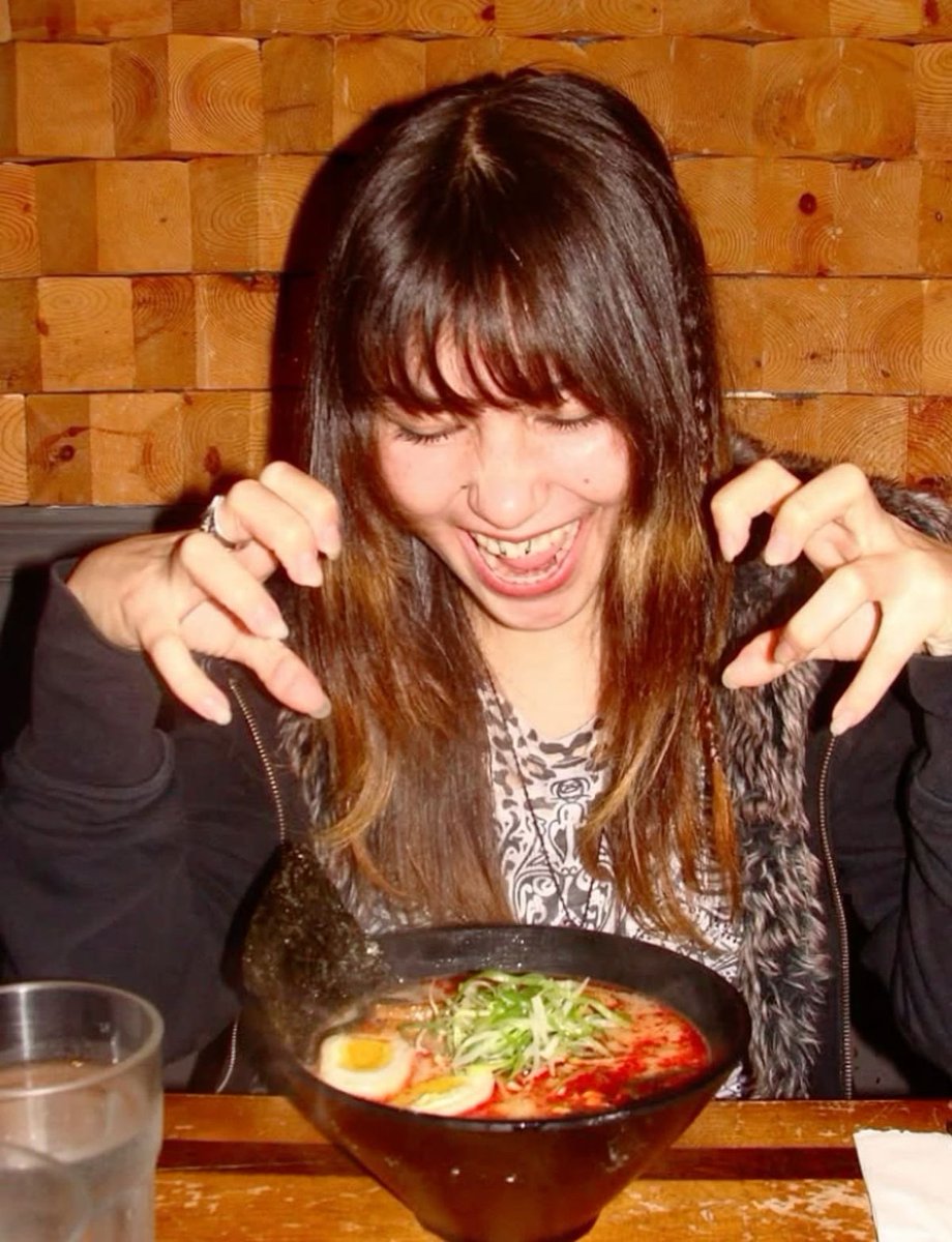 Erin ☆ tweet media