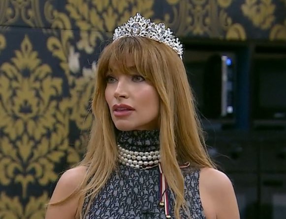 aaron  tweet media