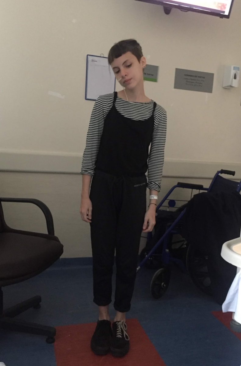 m a r i l ú tweet media