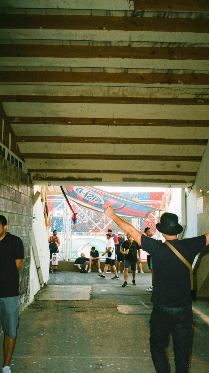 rociobrc's tweet photo. Ya que todos están haciendo sus fotos con el nuevo filtro de IG probé hacer las mías de San Lorenzo ❤️💙. https://t.co/avn7DbhYow