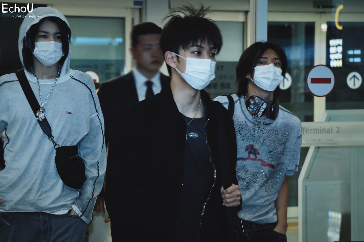 syaa° rulnit yulnak AU📍📌 tweet media