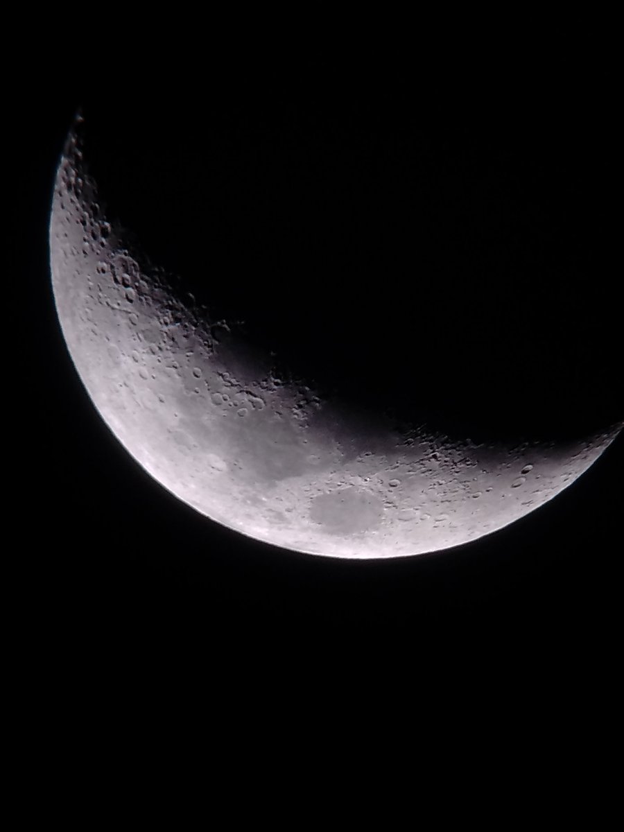 SAM_Minatitlan's tweet photo. Luna creciente 27.5% de iluminación

#moon #luna #NdE2026 #NdEMinatitlanVer #MbE2026 #minabajolasestrellas #minatitlan #coatzacoalcos #cosoleacaque #veracruz #astrominatitlan #astromina #sociedadastronomicademinatitlan #SAMin https://t.co/ea3pXN8HjG