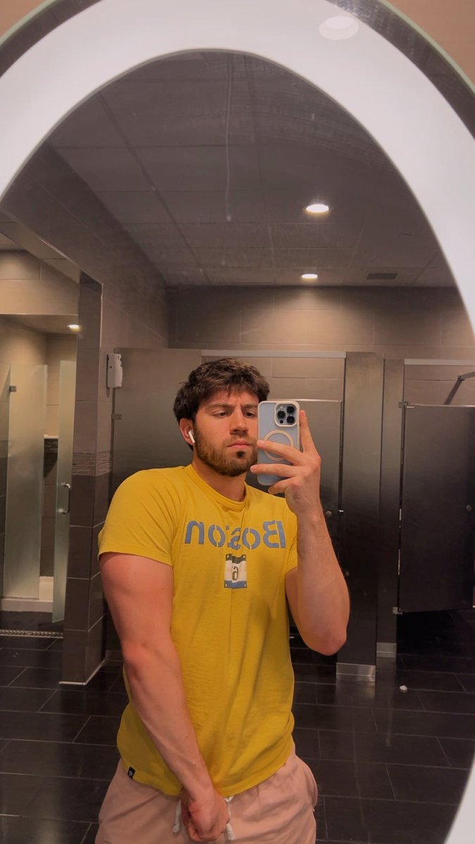 chris tweet media