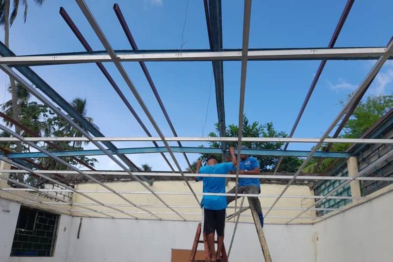 WillianGil's tweet photo. Seguimos mejorando las instituciones educativas del estado #DeltaAmacuro, actualmente estamos rehabilitando los espacios del Centro de Educación Inicial Nacional Blanca Herrera del municipio Pedernales, labores ejecutadas por FEDE y la unión cívico-militar para nuestros niñ@s. https://t.co/AYDKpKnj1i