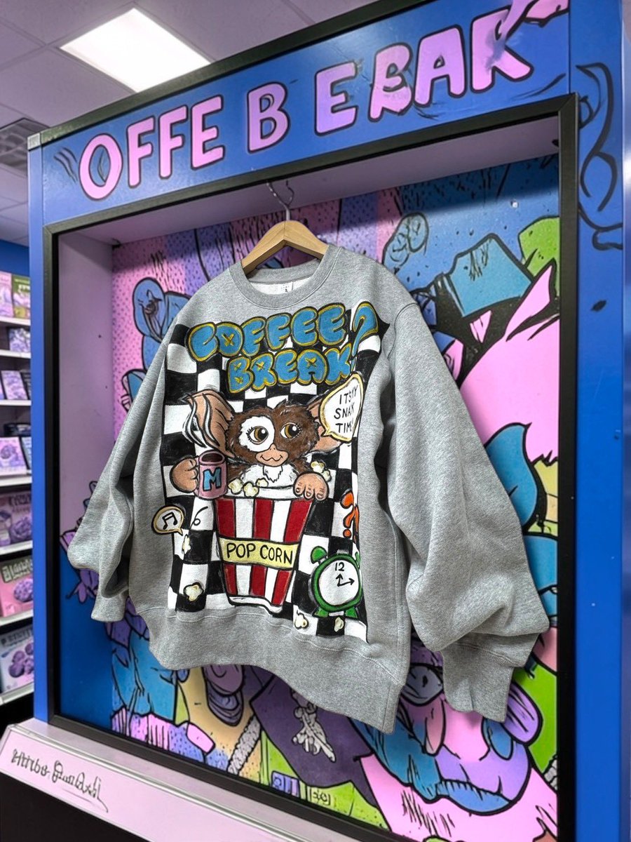 kaya1209's tweet image. CASHさん入荷してます

😍😍メンズでも👍

ペイント🫟

@cash_x_x_art 

#cash
#paintings 
#ペイント
#スプレーペイント
#メンズリメイク 
#ペイントデニム 
#kaya
#中野ブロードウェイ