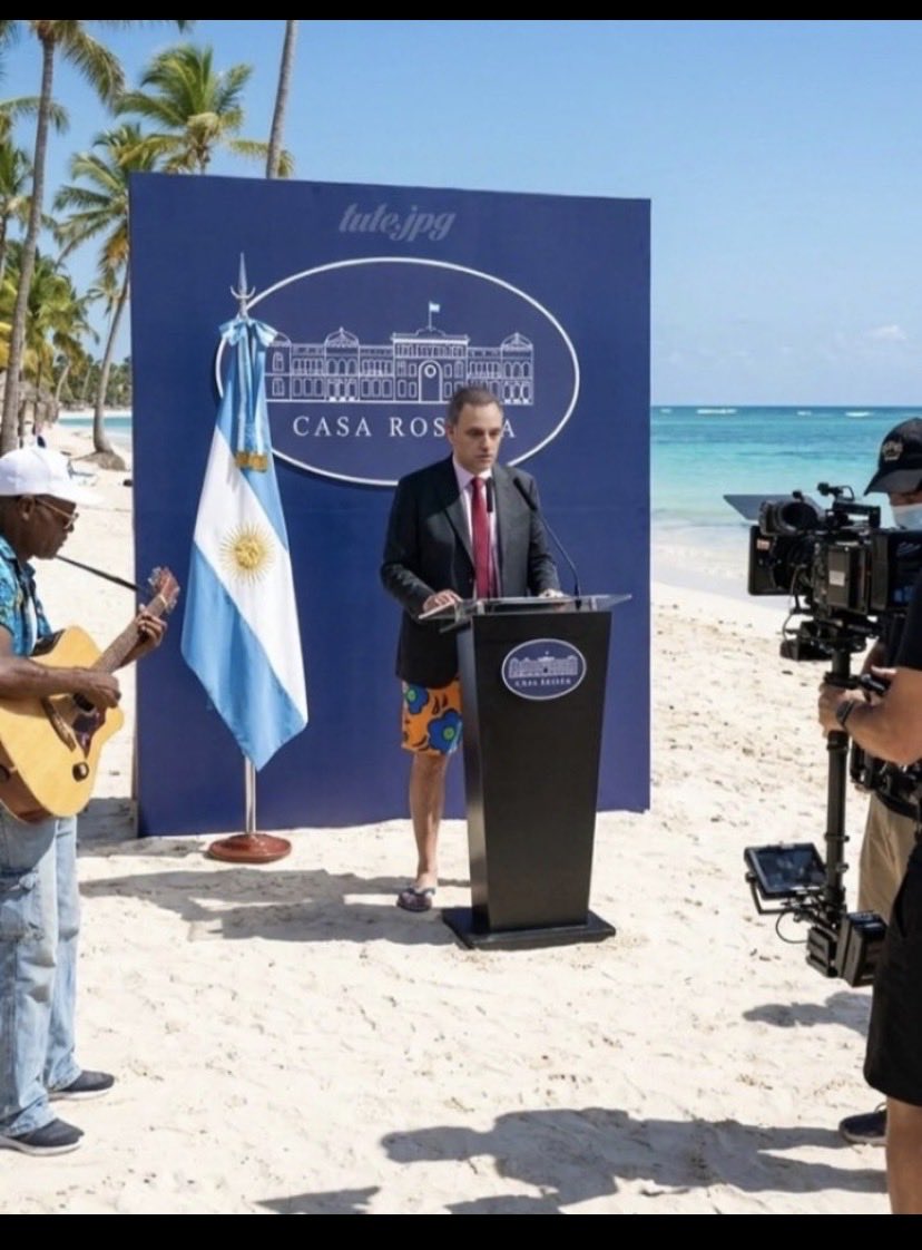 ComoEnFutbol's tweet image. Cuando los de #LLA dejen de robar y gastarse la nuestra en avión cuyos y viajes y le paguen a provincia y salden si deuda con Bs as se arreglada mientras tanto no te quejes q #AdorniChorroYcagón se la choreo toda el solito