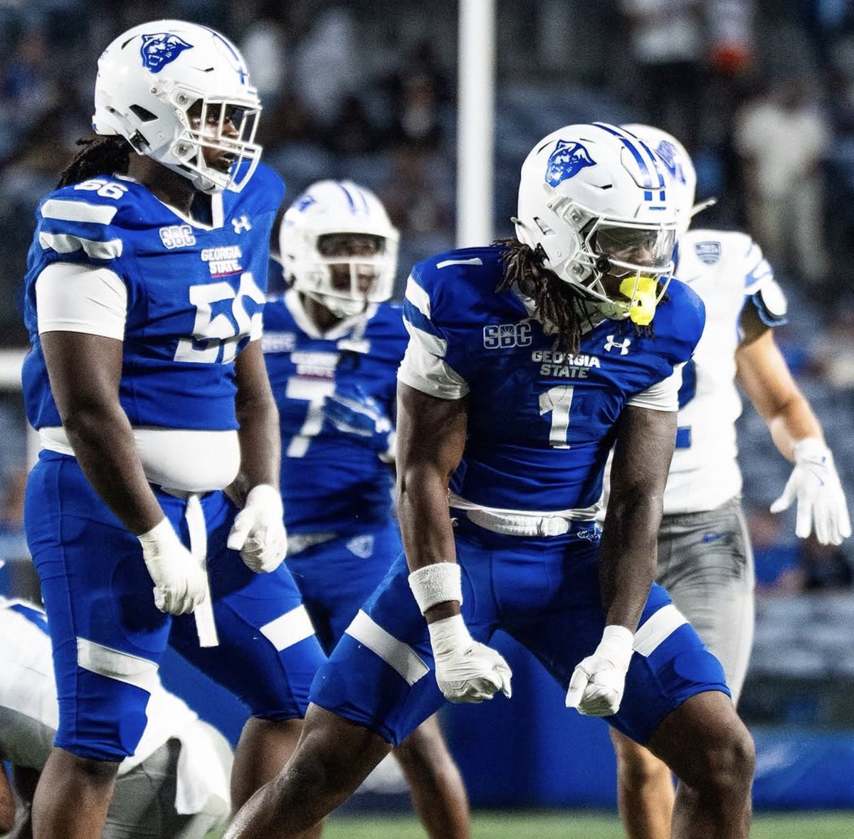 benhale74's tweet image. #AGTG After an amazing conversation with @CoachCasey_ I am super blessed to announce that I have received my 12th D1 offer from @GeorgiaStateFB 

@HLNichols11 @CPAFootball @cole_smith24
@EvanStaples19 @coreyFATony
@BlaineRobinson_ @bradleyjashmore
@LeverageLineman