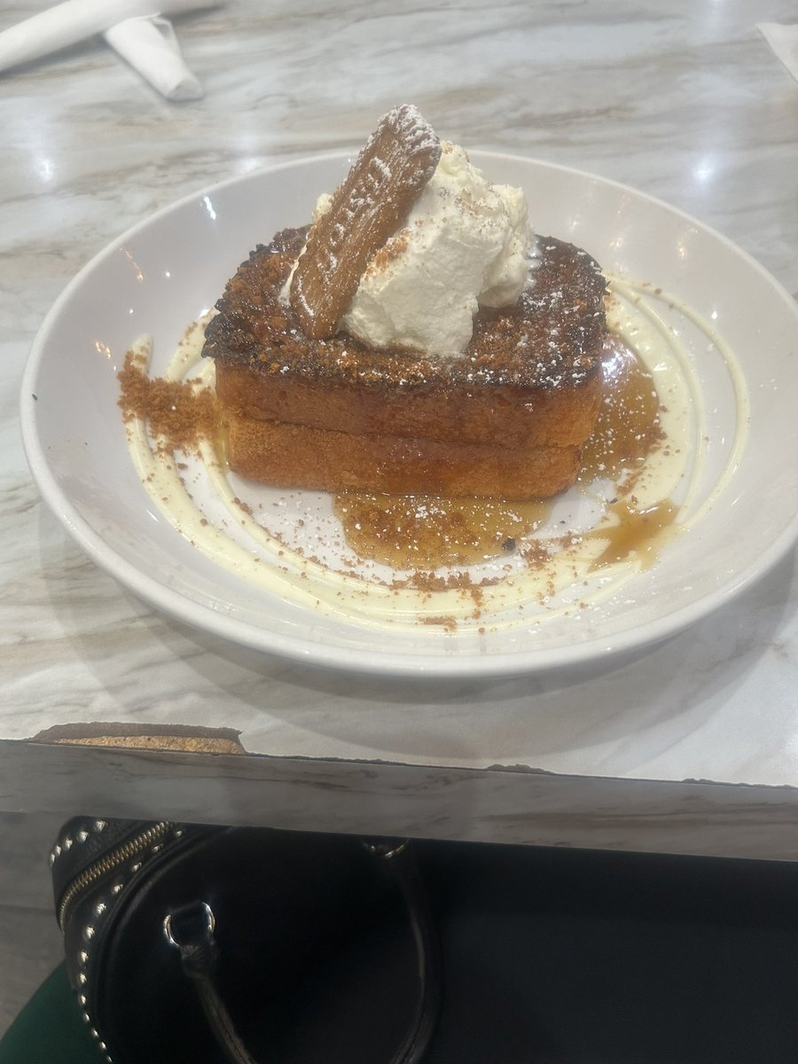 arianamakarla's tweet photo. me vs what i ate https://t.co/vN4teNItQq