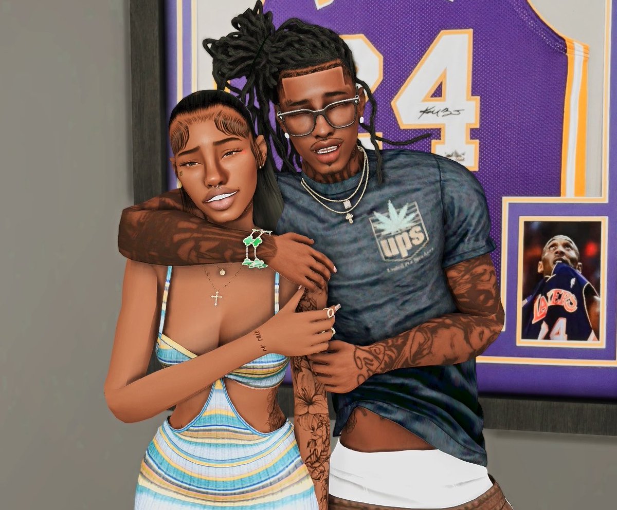 AlycesWorldd's tweet photo. Twin love 💕 https://t.co/uu0mKyrZnF