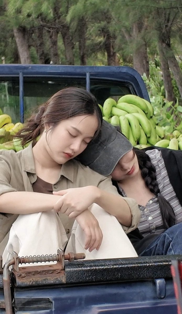 It’s never about the place—it’s about the person beside you on the journey.

Saneha Vayo - The Air premieres first EP on May 16 at 8:30PM on Ch7HD and rerun/uncut ver. on iQIYI at 9:30PM.