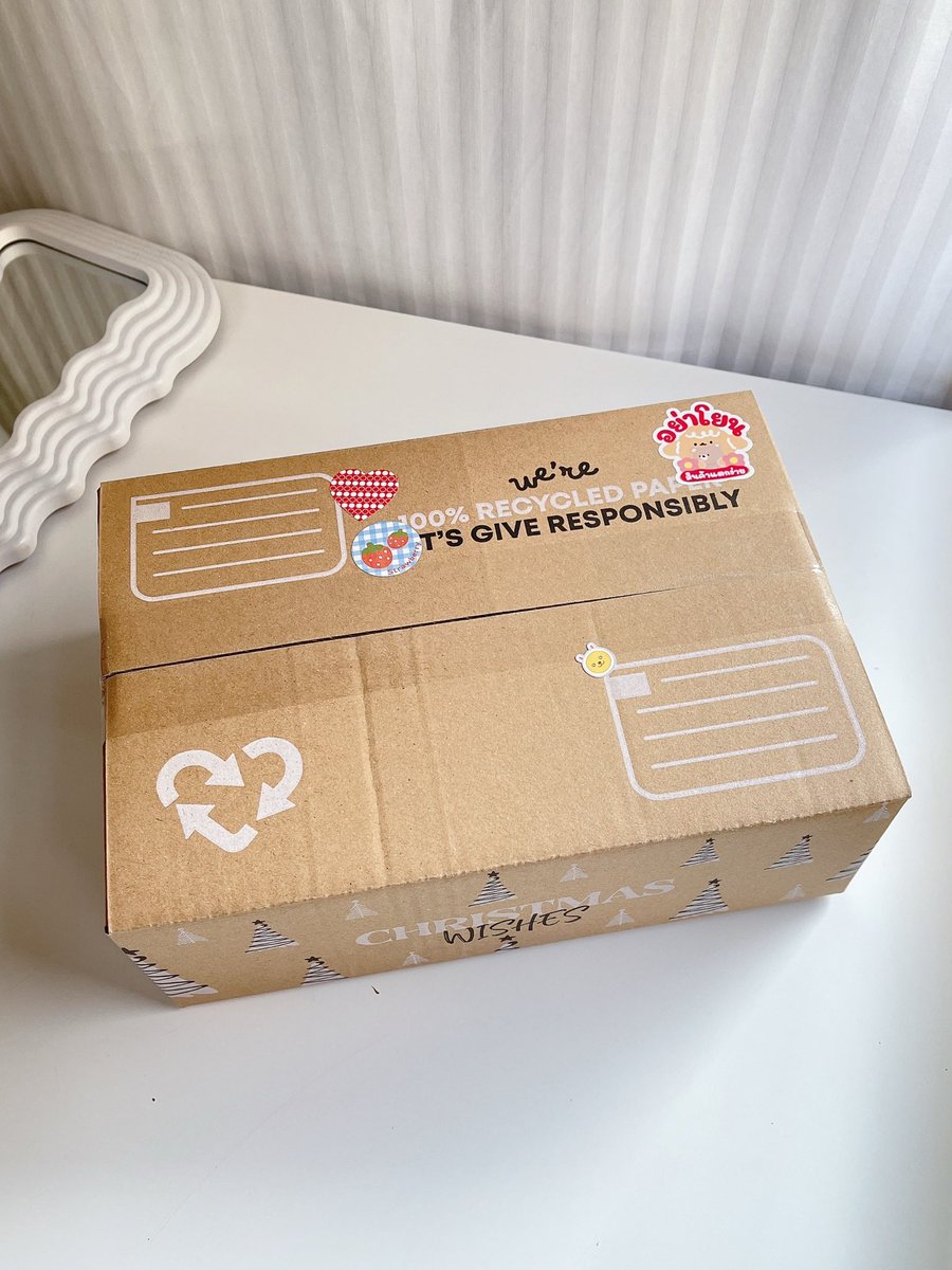 แจกต่อ กล่องที่ 5🎉 กล่องจุ่มบิ้วตี้ เอาไปอัพสวยรับซัมเมอร์กันน้า ☀️ แค่ ฟอล+รี+เม้นต์แชร์ว่าชอบดูรีวิวสกินแคร์🧴หรือเมคอัพ💄มากกว่ากันน้า

ประกาศไวๆ มะรืนนี้เลย (24 เมษา)