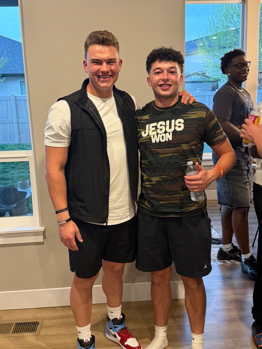 CoachCollins46's tweet image. Winner of the ROOSTER CLASSIC @Tytanner8 representing the LBP and 2nd place ⁦@Canaan_Moore6⁩ representing the specs! #SWATOnTheReady #BuiltDifferent